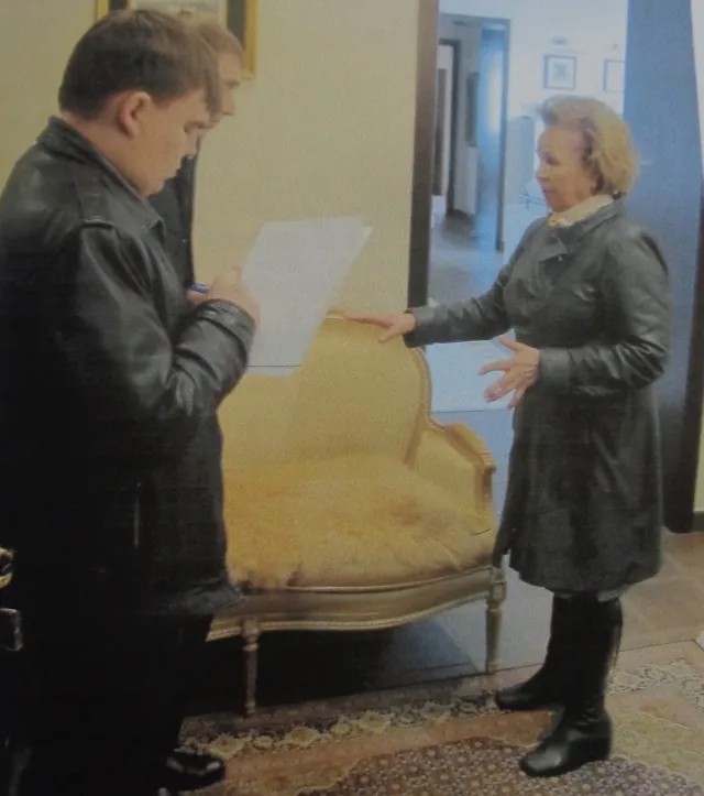Тамара Изместьева рассказывает следователям, где давала взятку. Фото из материалов дела