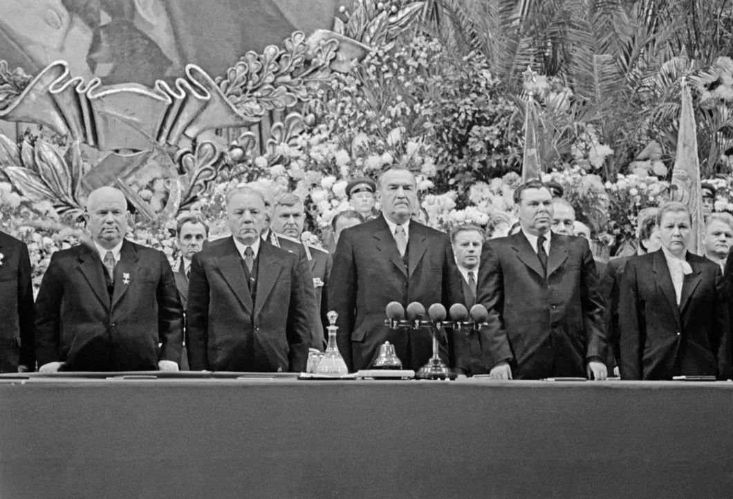 Советские партийные деятели на торжественном мероприятии. 1955 год. Фотохроника ТАСС
