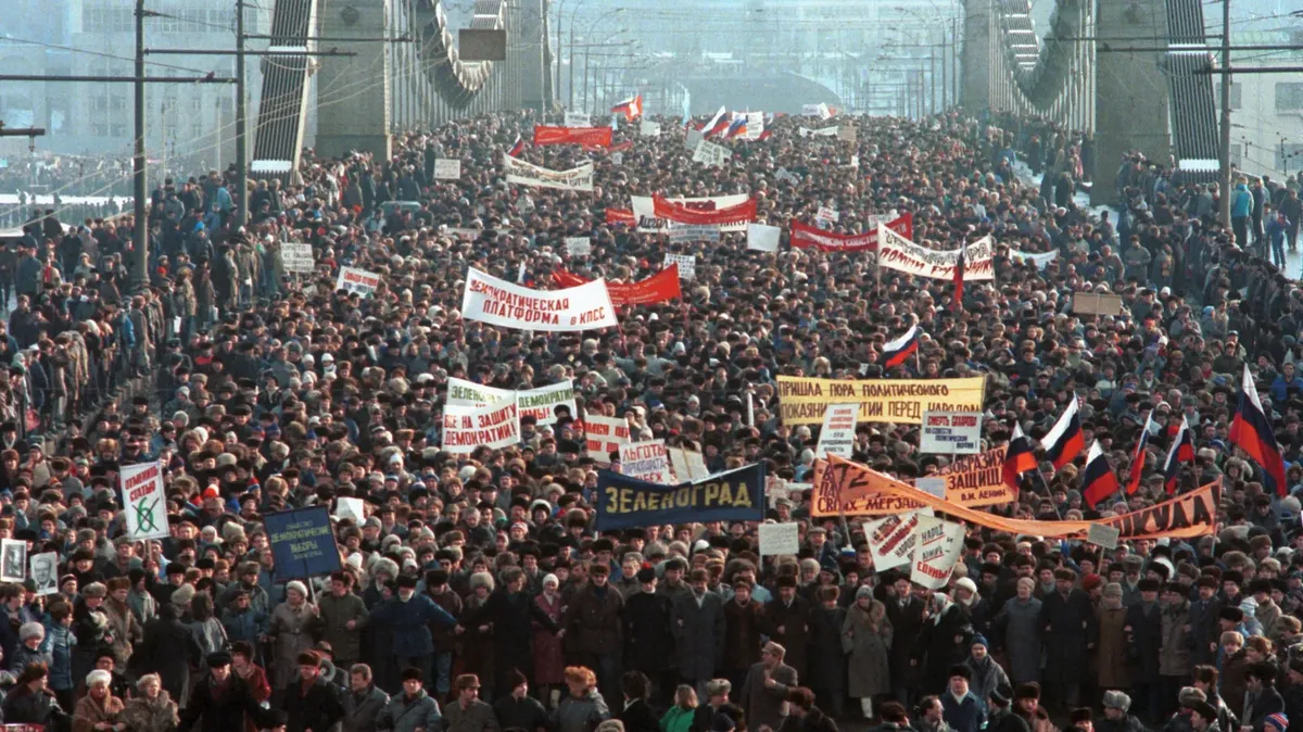 Москва, 4 февраля 1990 года. Фото: Андрей Соловьев, Дмитрий Соколов / Фотохроника ТАСС