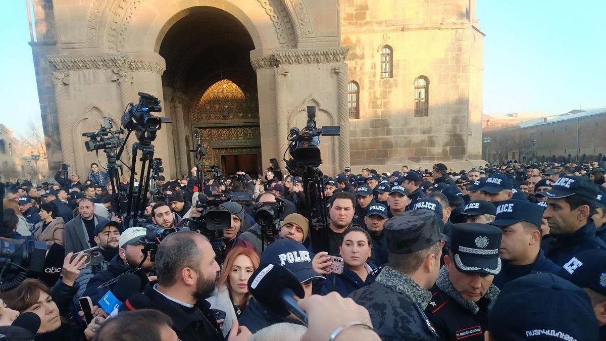 «Я не видел революции и ненависти. Я видел слезы»