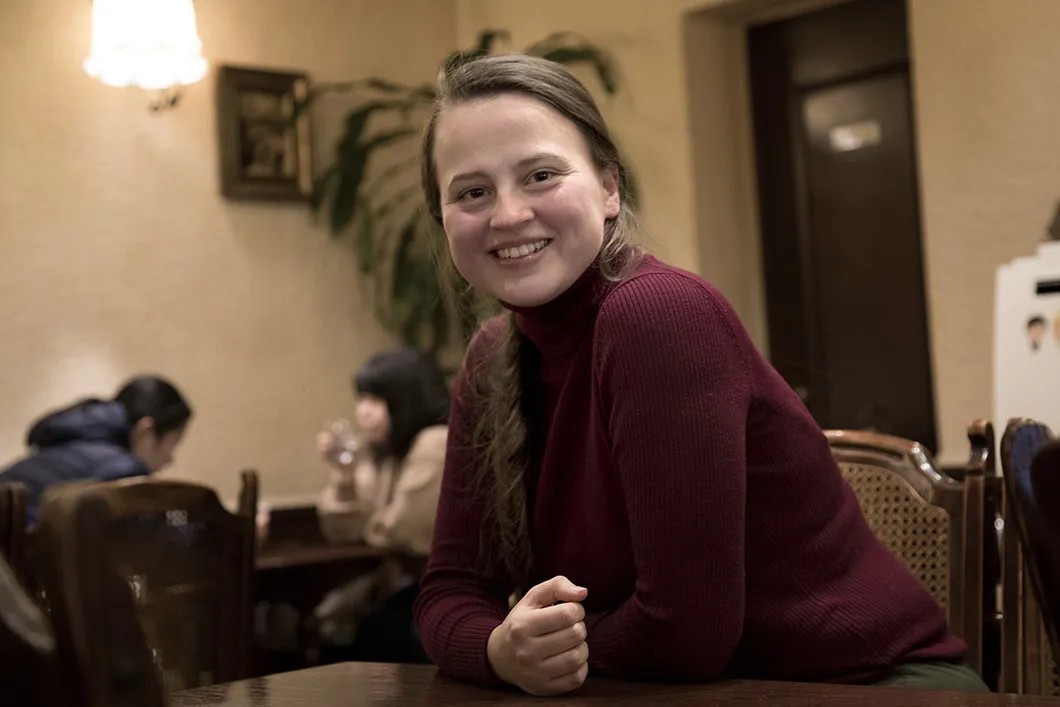 Анна Жабина работала волонтером на мэрской кампании Алексея Навального, но последние четыре года преподает русский язык в Немуро. Фото: Анна Артемьева / «Новая»