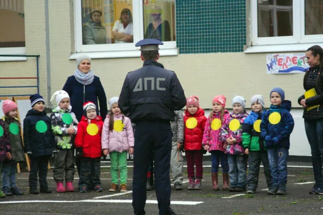 Акция «Движение с уважением» в муниципальном округе Сергиевское / Фото: мосергиевское.рф