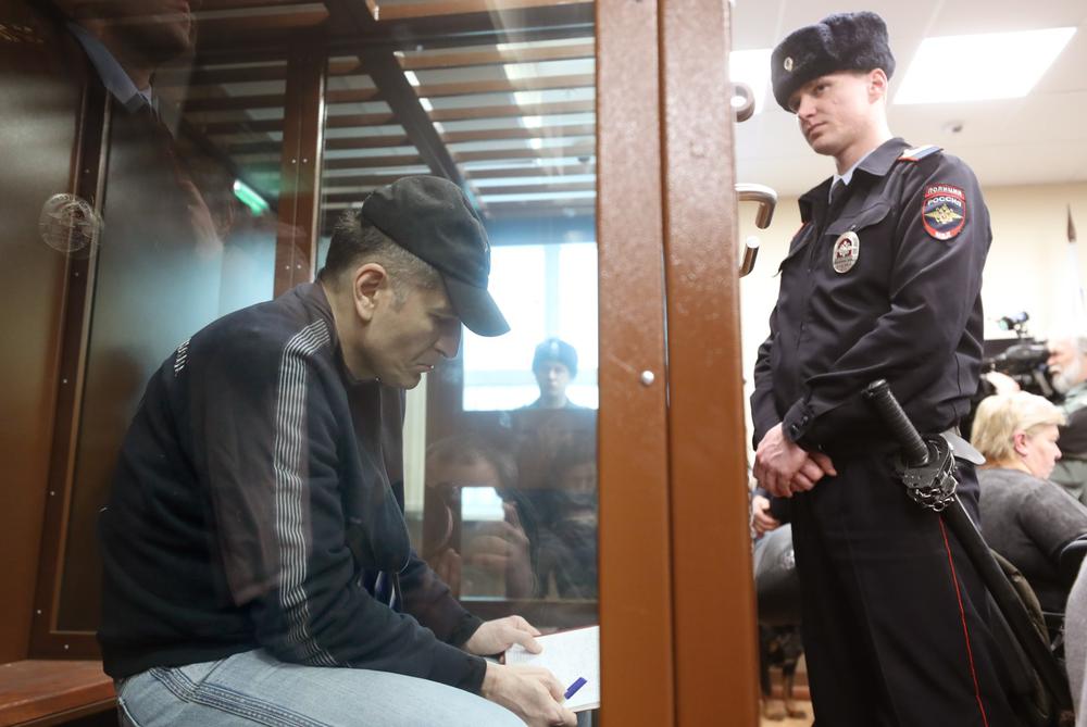 Магомед Магомедов в суде. Фото: Сергей Савостьянов/ТАСС