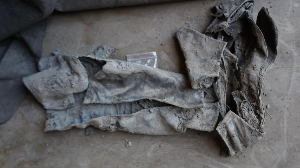 Кожаная обувь до реставрации с Иоанновского раскопа. Фото: Наталия Демина