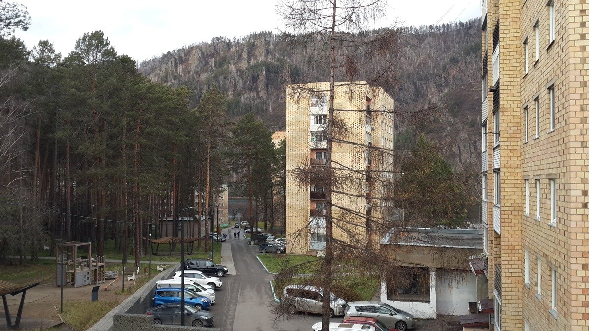 Относительно новые районы Дивногорска, ближе к набережной. Фото: Алексей Тарасов / «Новая газета»