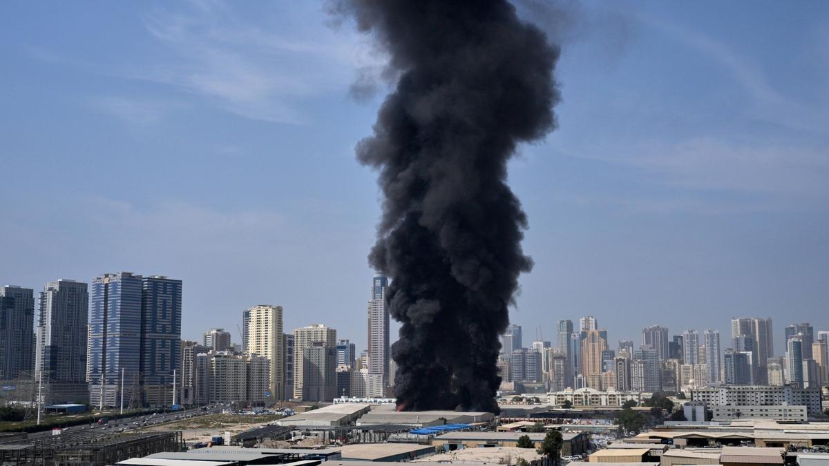 «Ракеты над Дубаем — как сон при температуре сорок»