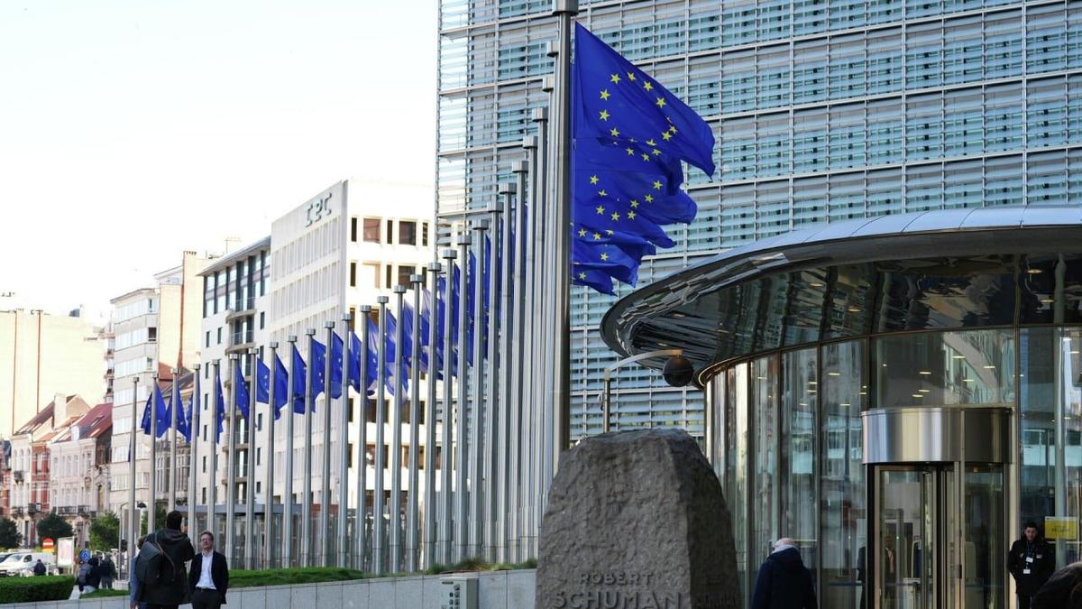 Послы стран ЕС согласовали 21-й пакет санкций против России. Его смягчили из-за протестов Греции