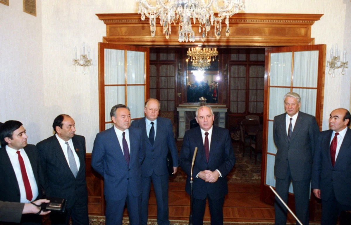 14 ноября 1991 года. Госсовет СССР рассмотрел проект договора о союзе суверенных государств и высказался за его подписание. Пресс-конференция по итогам заседания. Фото: Юрий Лизунов/ Фотохроника ТАСС