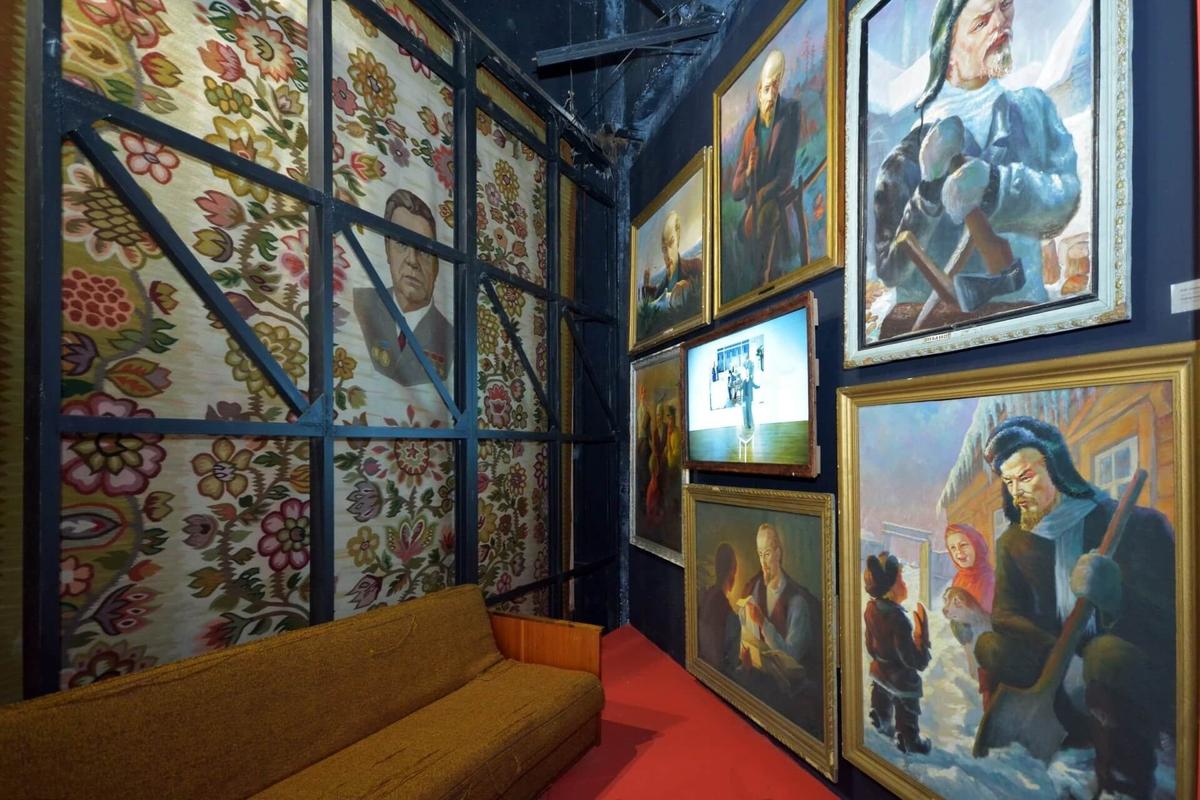 Работы П. Салтыкова о шушенской ссылке Ленина. Проект «Советская изнанка». Фото: Площадь мира