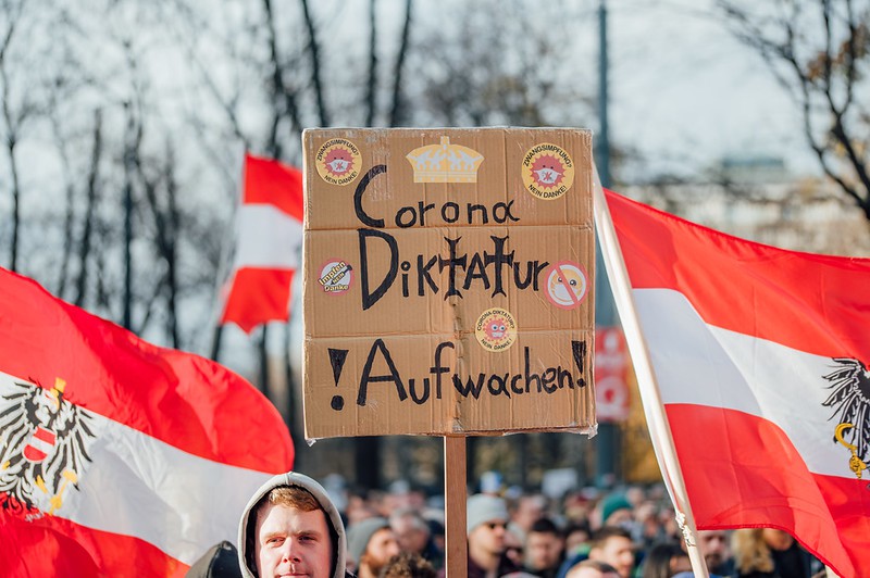 Демонстрация противников обязательной вакцинации и локдауна в Австрии. Фото: Ivan Radic