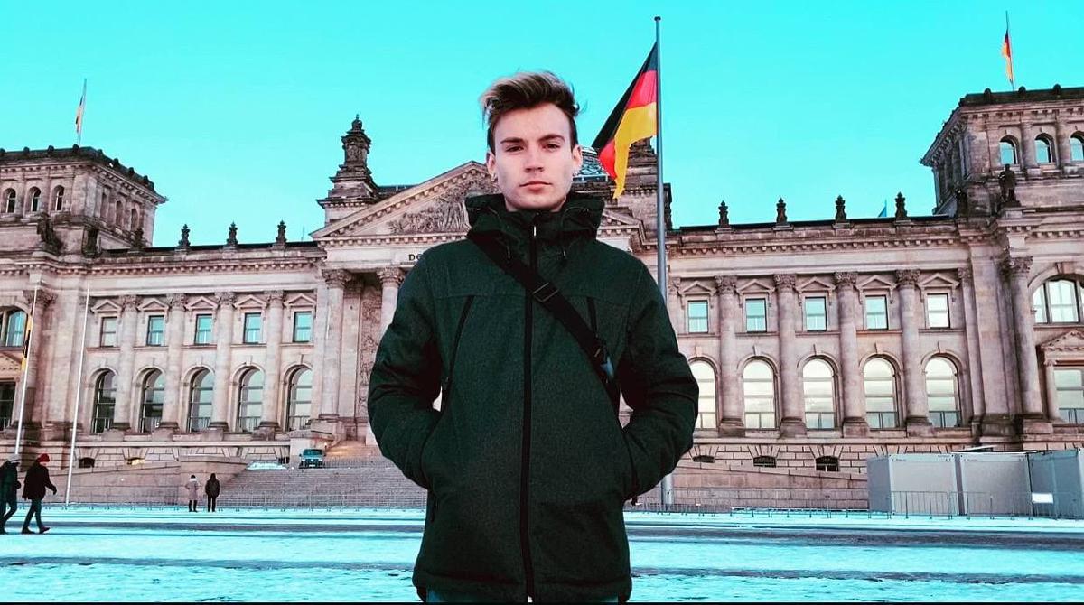 Берлинный герой (18+). Молодого правозащитника Никиту Томилова выдавили из  России – теперь он стал членом районного совета в Германии — Новая газета