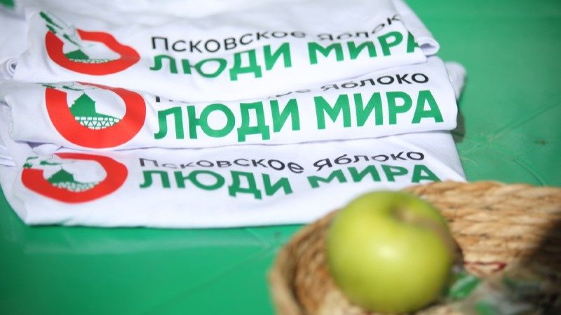 А после обеда они переобулись