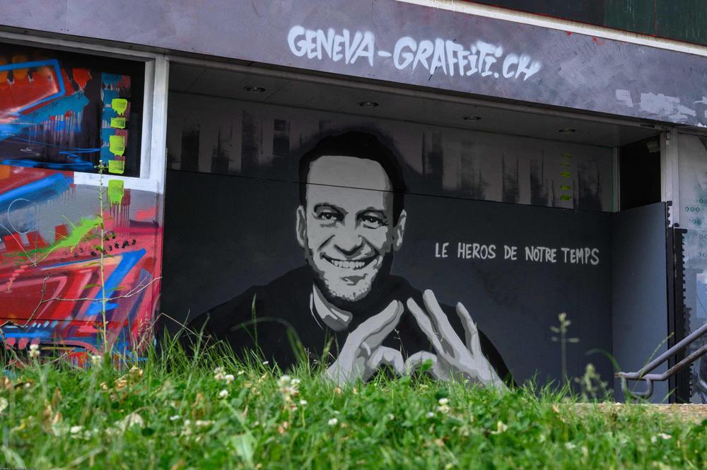 Граффити с изображением Алексея Навального в Женеве, где 16 июня должна состояться встреча Владимира Путина и Джо Байдена. Фото: EastNews