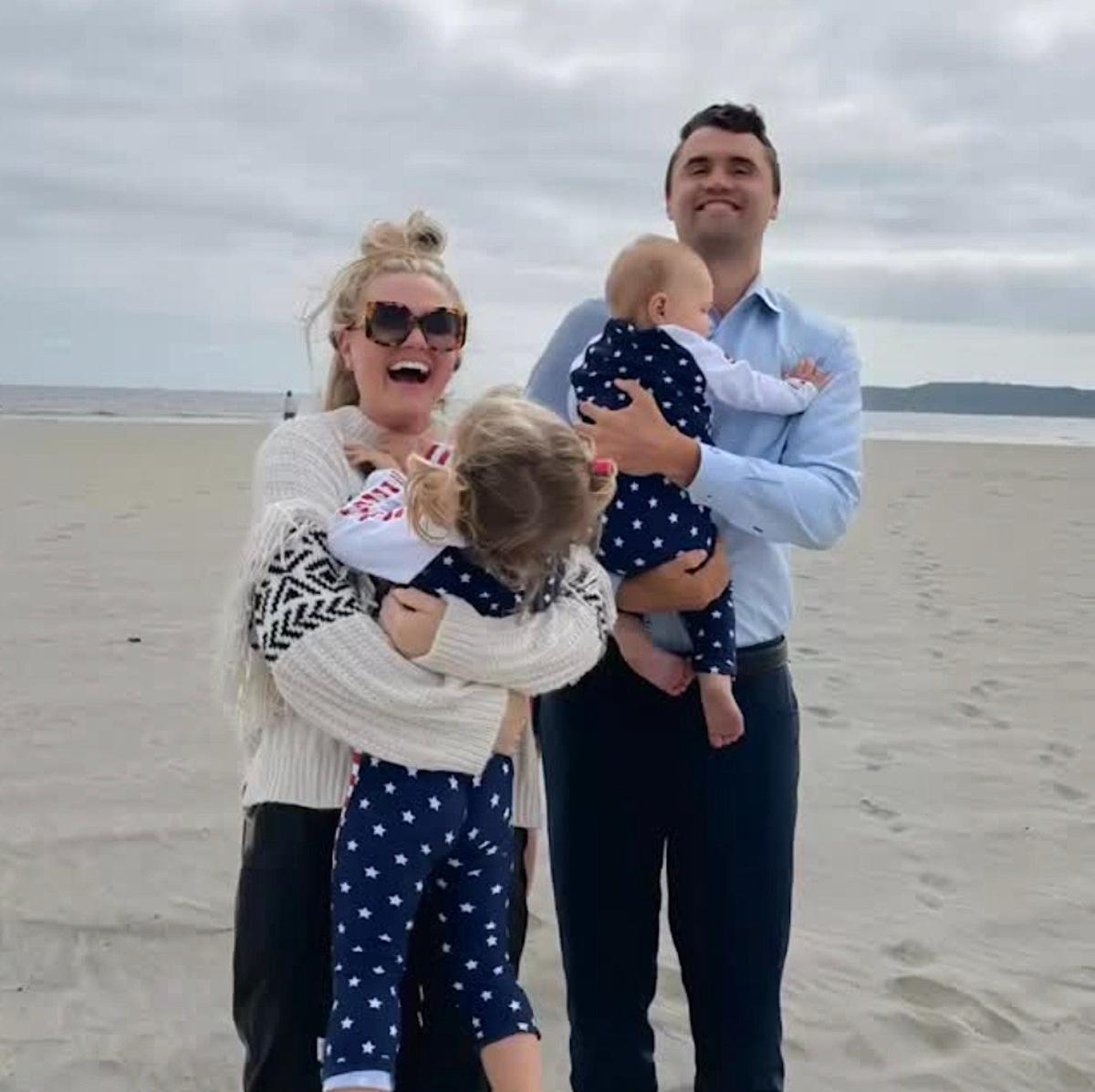 Чарли Кирк с женой и детьми. Фото: Zuma / TASS