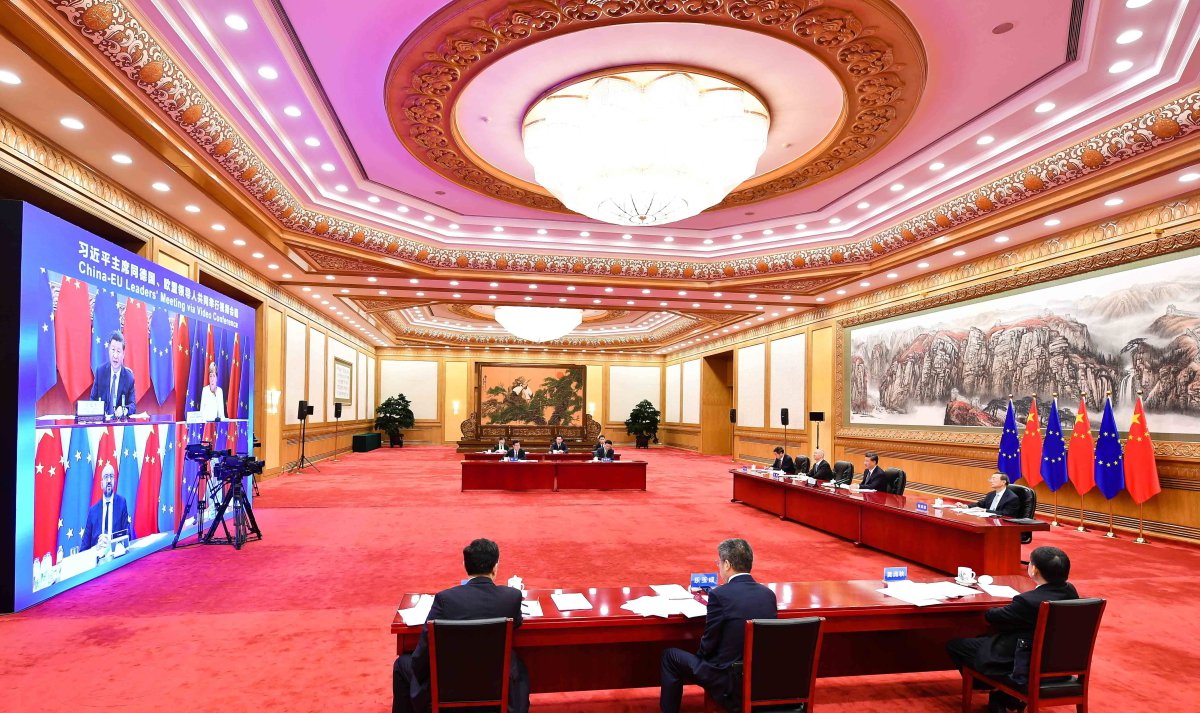 Китайская делегация на саммите «Китай — ЕС». Фото: Xinhua / ТАСС