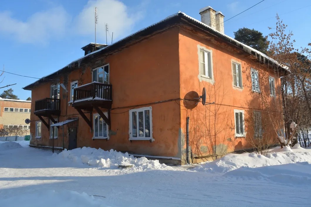 Дом, в котором проживают Машаровы. Фото: Иван Жилин/«Новая газета»
