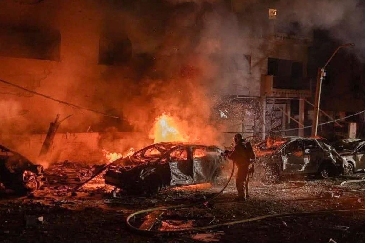 Израиль. Тель-Авив. Обстрел города иранскими ракетами. Фото: Хасан Аббас / ТАСС