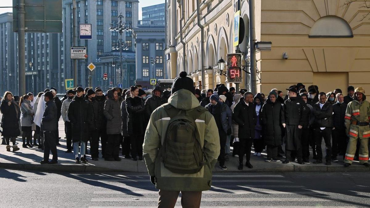 «Вне политики» больше нет