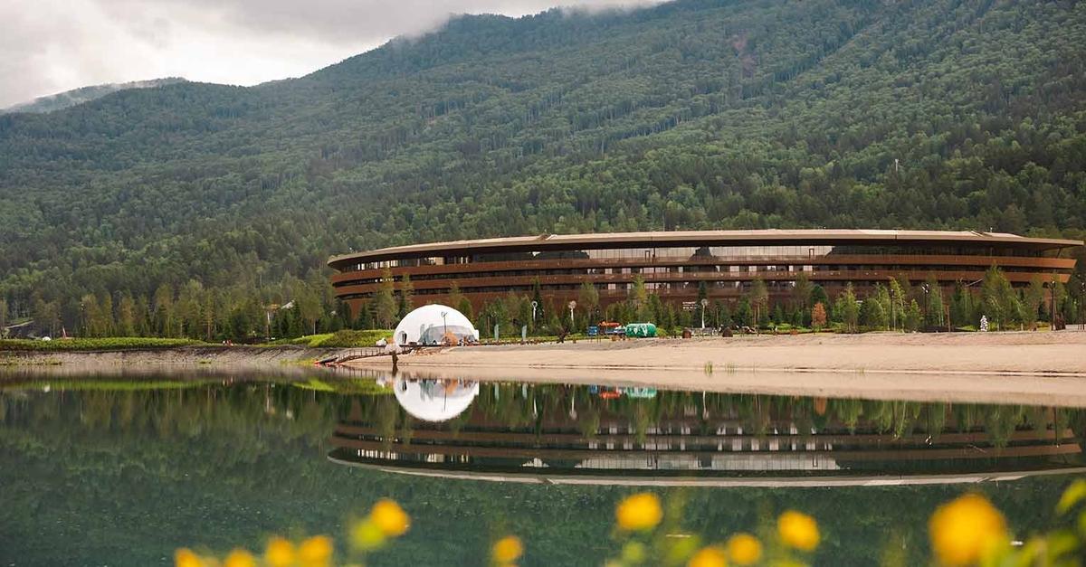 «Манжерок» — флагманский туристический проект «Сбера». Фото: пресс-служба курорта «Манжерок»