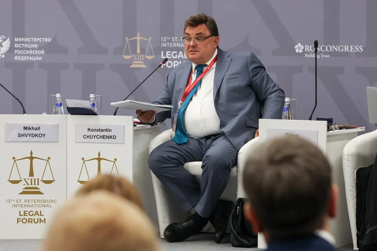 Константин Чуйченко на XIII Петербургском юридическом форуме. Фото: Александр Демьянчук / ТАСС