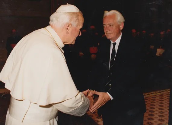 Аудиенция у Папы Римского Иоанна Павла II. Ватикан. 1991 год. Фото из личного архива Юрия Рыжова