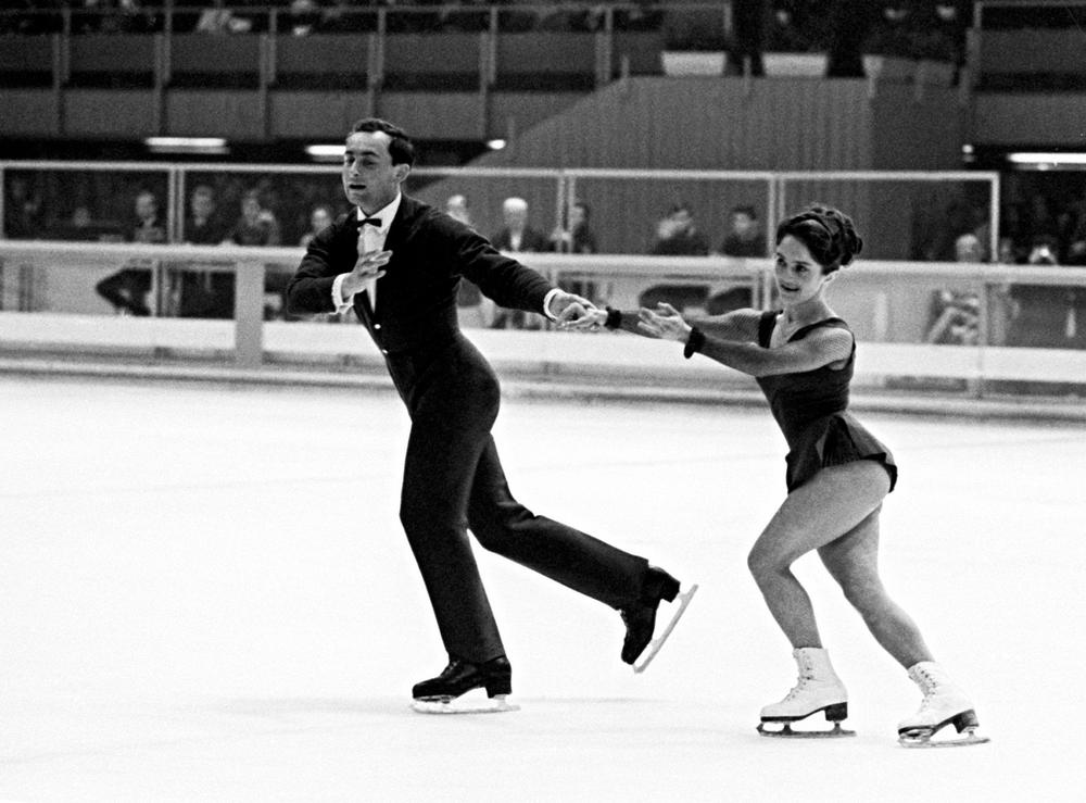 Фигуристы Тамара Москвина и Алексей Мишин на Х зимней Олимпиаде в Гренобле, 1968 год. Фото: РИА Новости