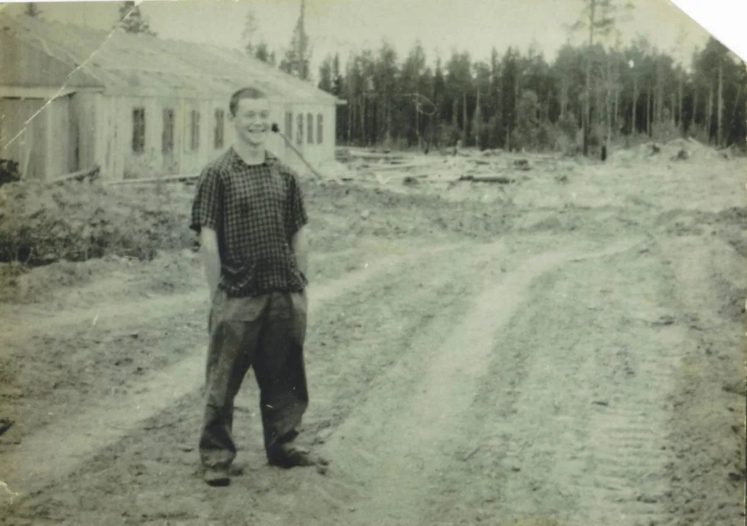 Алик Гинзбург в лагере за «Синтаксис». 1961