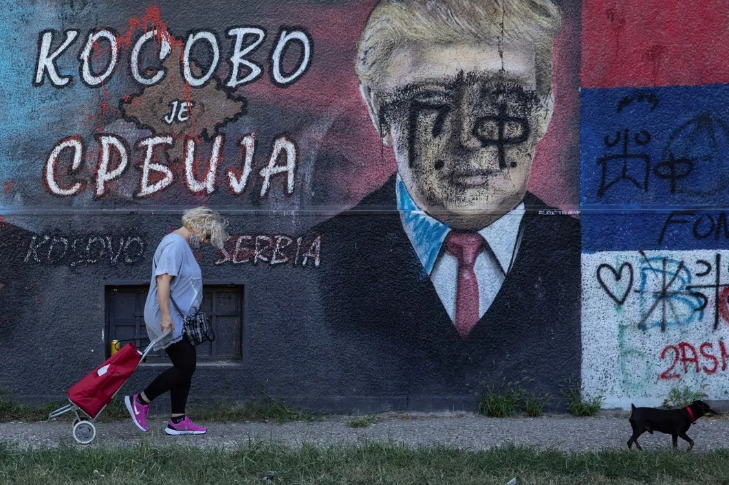 Графити в Белграде. Фото: Reuters
