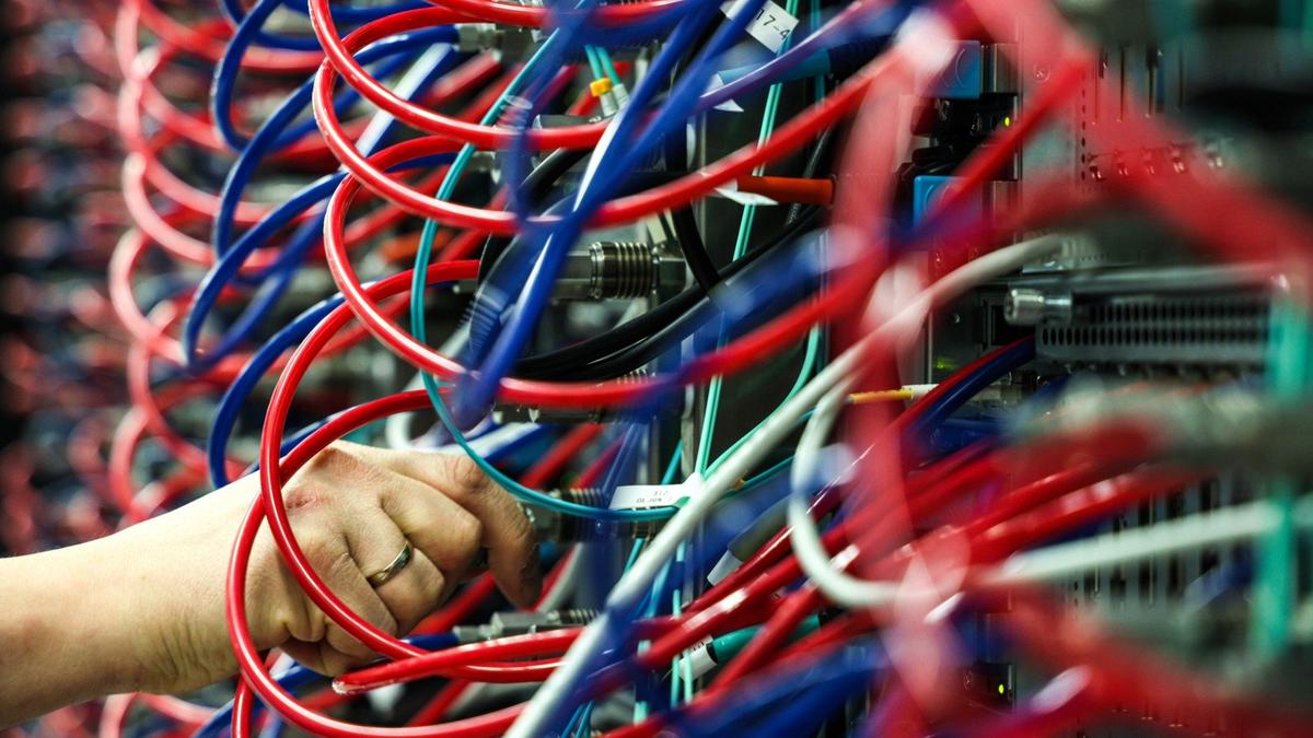 Ну и DNS c ним