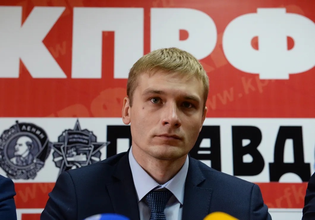 Валентин Коновалов во время предвыборной кампании. Фото: РИА Новости