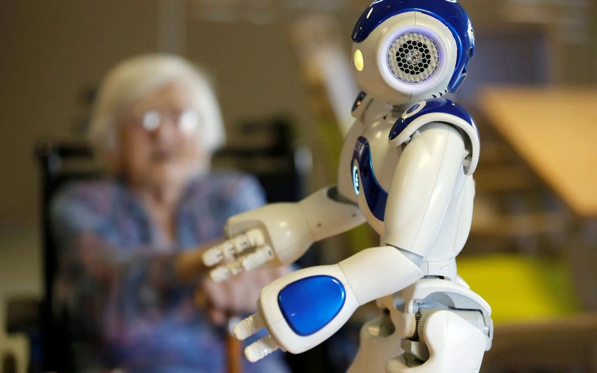 Роботы против пенсионеров