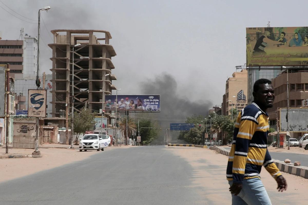 Хартум. Апрель 2023 года. Столкновения между спецназом и армией Судана. Фото: AP / ТАСС