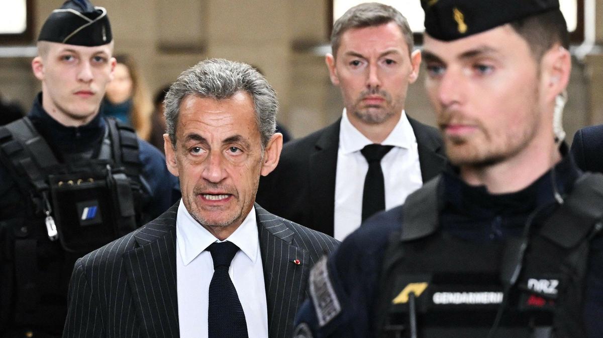Суд пустил Николя Саркози в перерасход