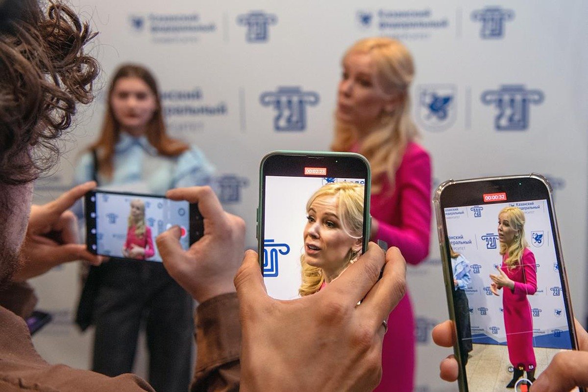Екатерина Мизулина во время встречи со студентами Казанского федерального университета. Фото: Артемий Шуматов / Коммерсантъ