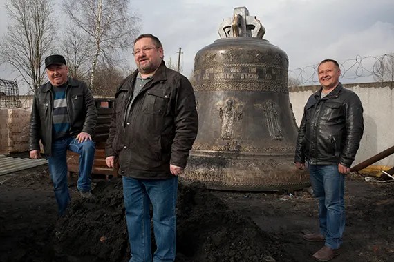 16-тонный колокол. Фото: Анна Артемьева / «Новая газета»
