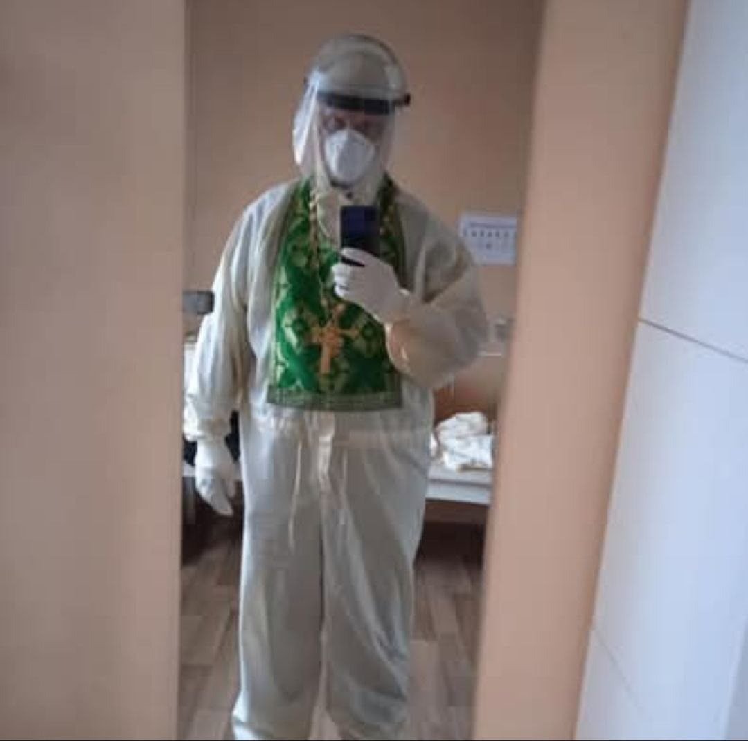 Священник Андрей Мизюк. Автопортрет в ковид-пандемию