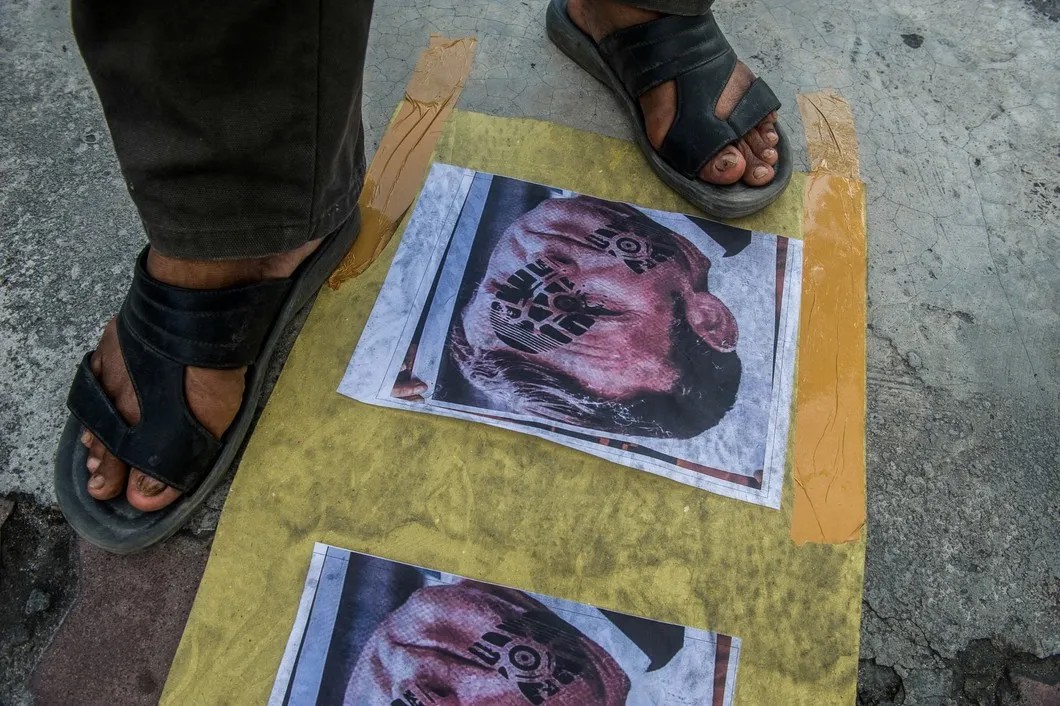 Протесты мусульман против высказываний Эммануэля Макрона, Индонезия. Фото: Aditya Sutanta / ABACA