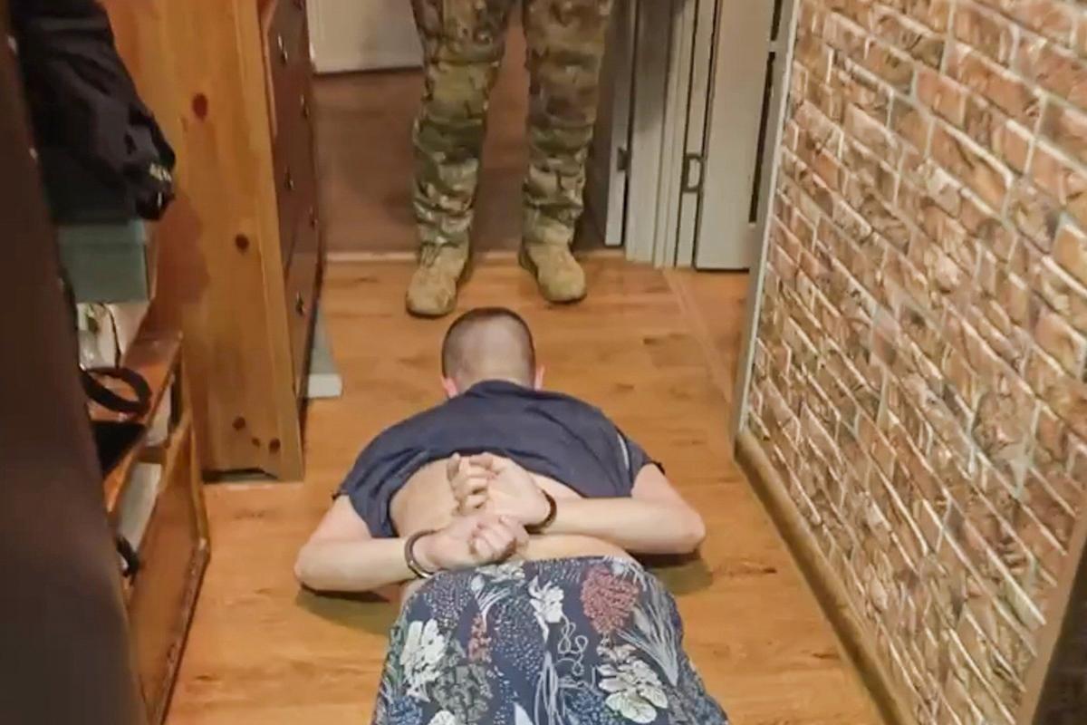 Задержание Никиты Иванковича. Фото: ЦОС ФСБ РФ / ТАСС