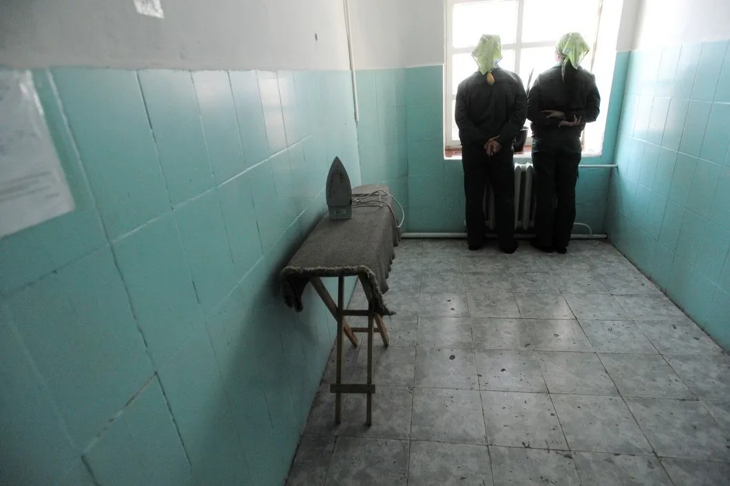 Заключенные в бытовой комнате исправительной колонии общего режима для женщин. Фото: РИА Новости