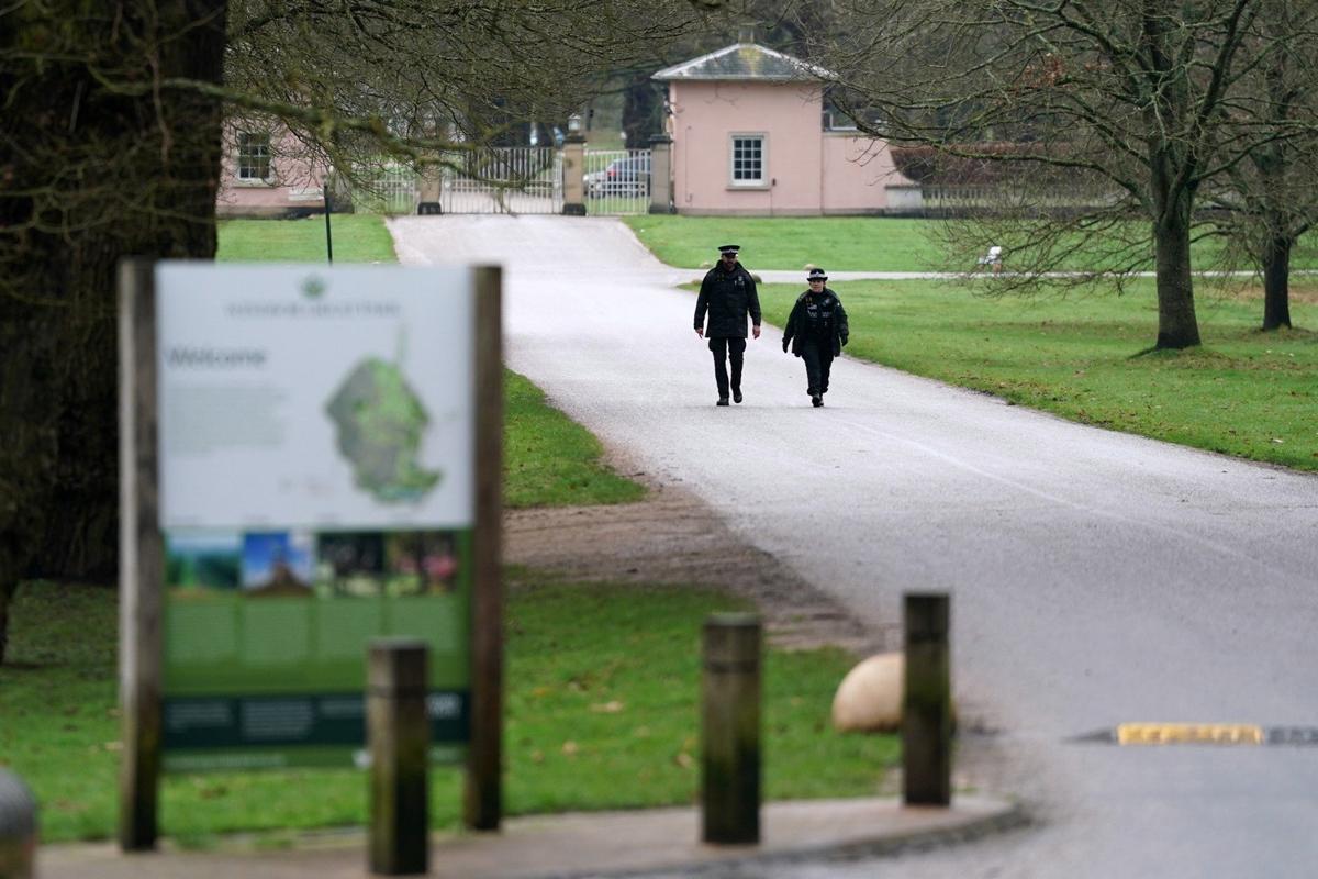 Виндзор. Ситуация у ворот Королевской ложи в Виндзоре. Фото: AP / TASS