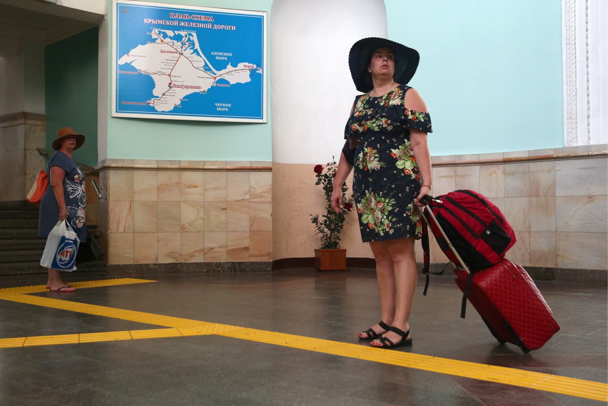 На вокзале в Симферополе. Фото: Сергей Мальгавко / ТАСС