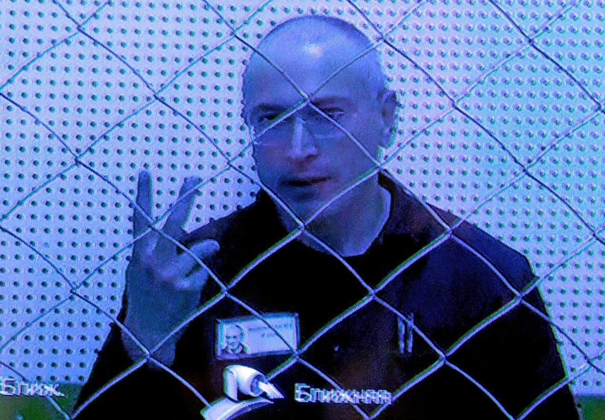 Михаил Ходорковский во время трансляции на заседании из зала Верховного Суда России, 2013 год. Фото: ИТАР-ТАСС / Михаил Метцель
