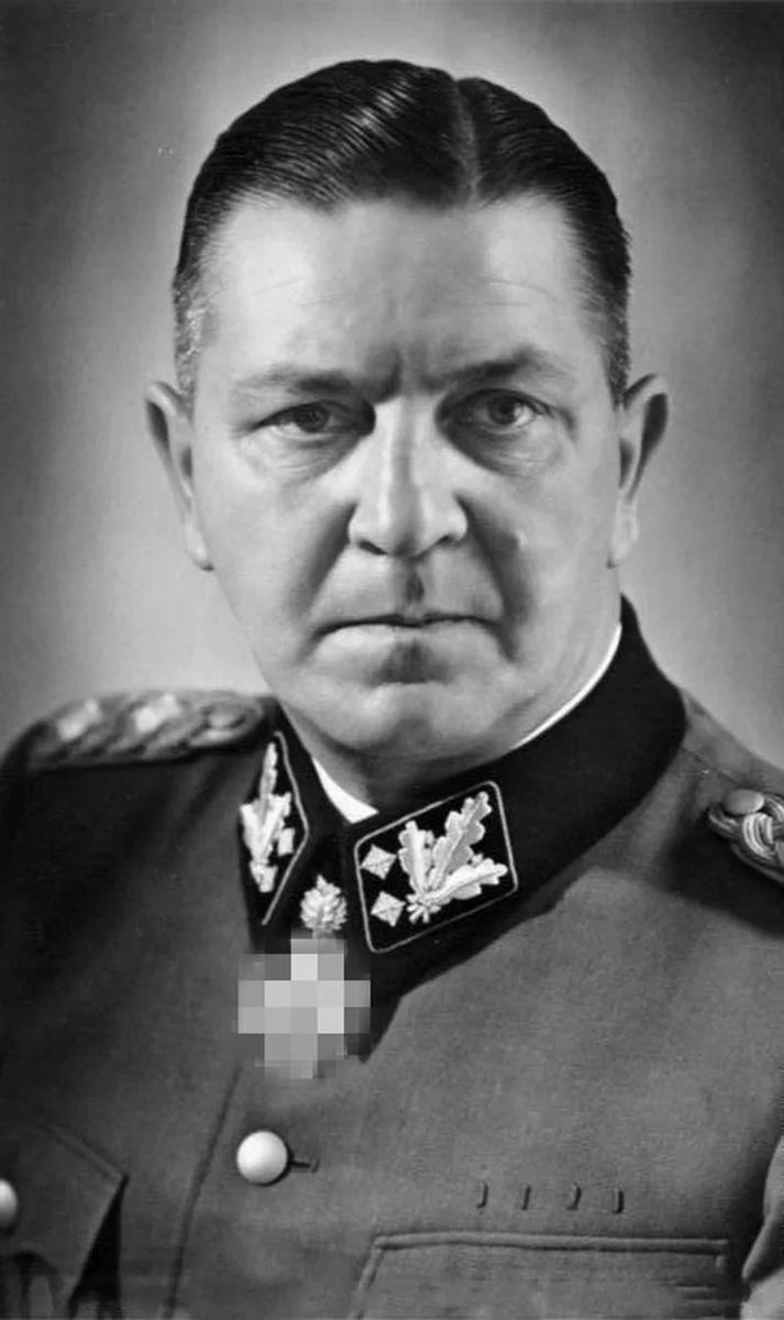 Теодор Эйке. Фото: Bundesarchiv