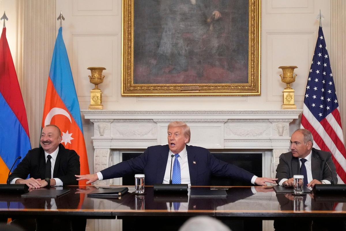 «Между Арменией и Азербайджаном есть глубокое недоверие. А кто, кроме Трампа, выступает гарантом? Так что я рано радоваться бы не хотел». Фото: AP / ТАСС