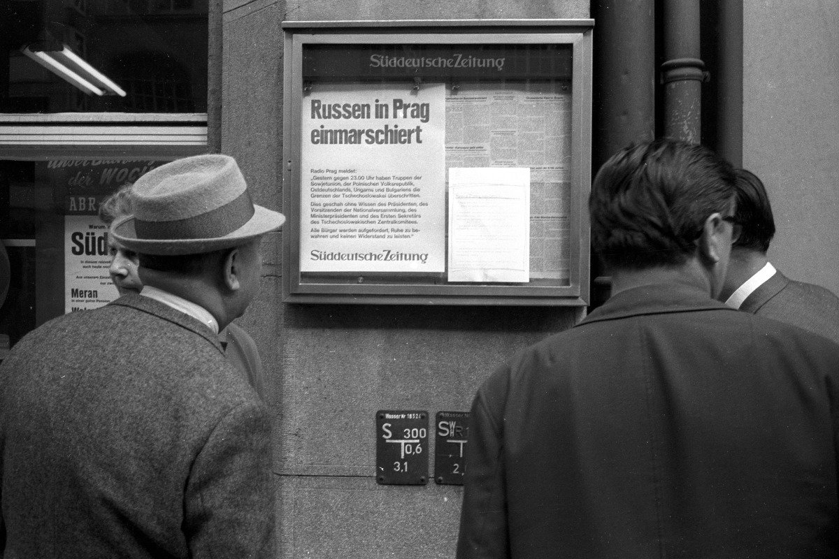 Немецкие газеты сообщают о том, что Советская Россия ввела войска в Чехословакию. Фото: imago / WEREK