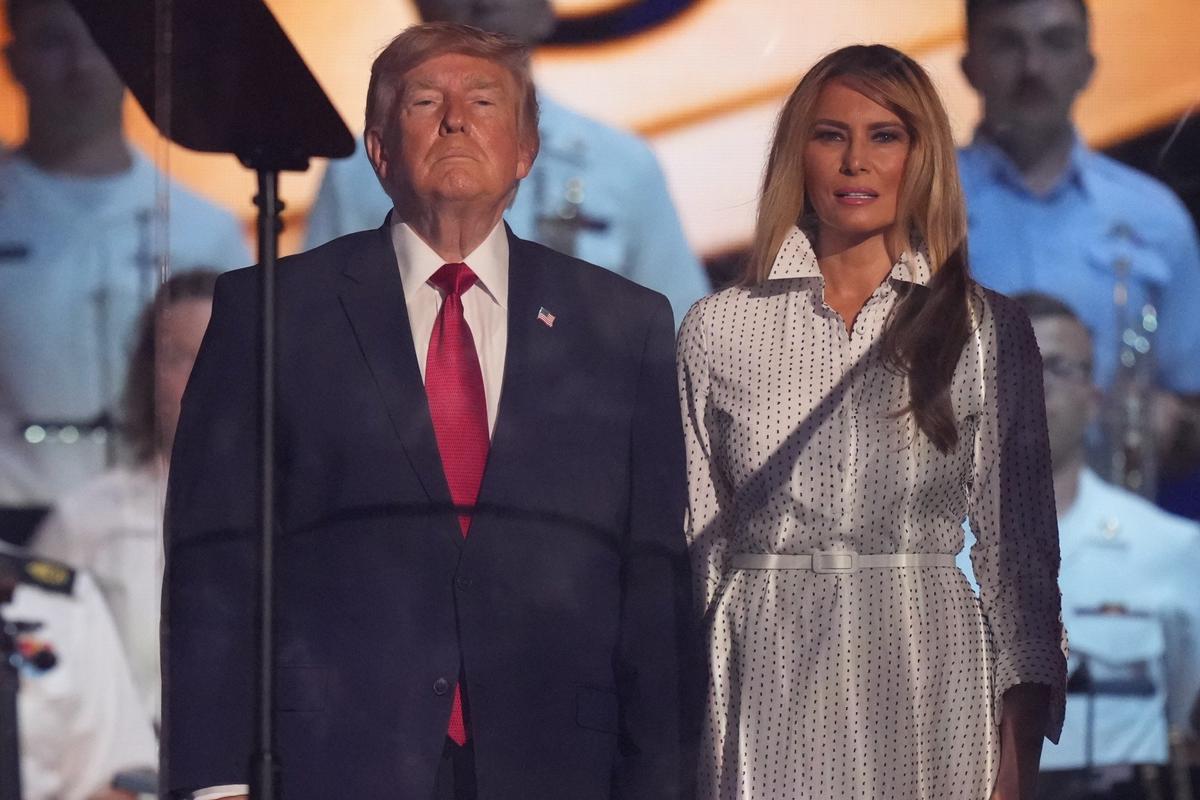 Дональд Трамп и Мелания Трамп на торжественной церемонии в День независимости США. Фото: AP / TASS