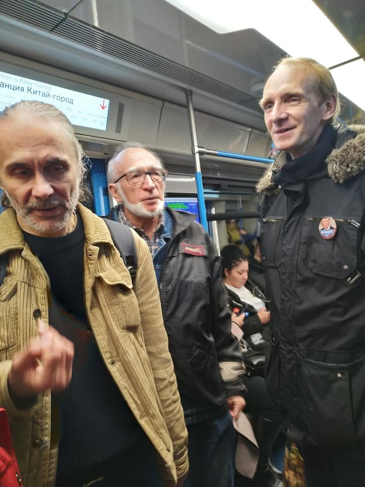 Алексей Михеев с активистами Сергеем Киреевым и Андреем Маргулевым. Фото предоставлено волонтерами