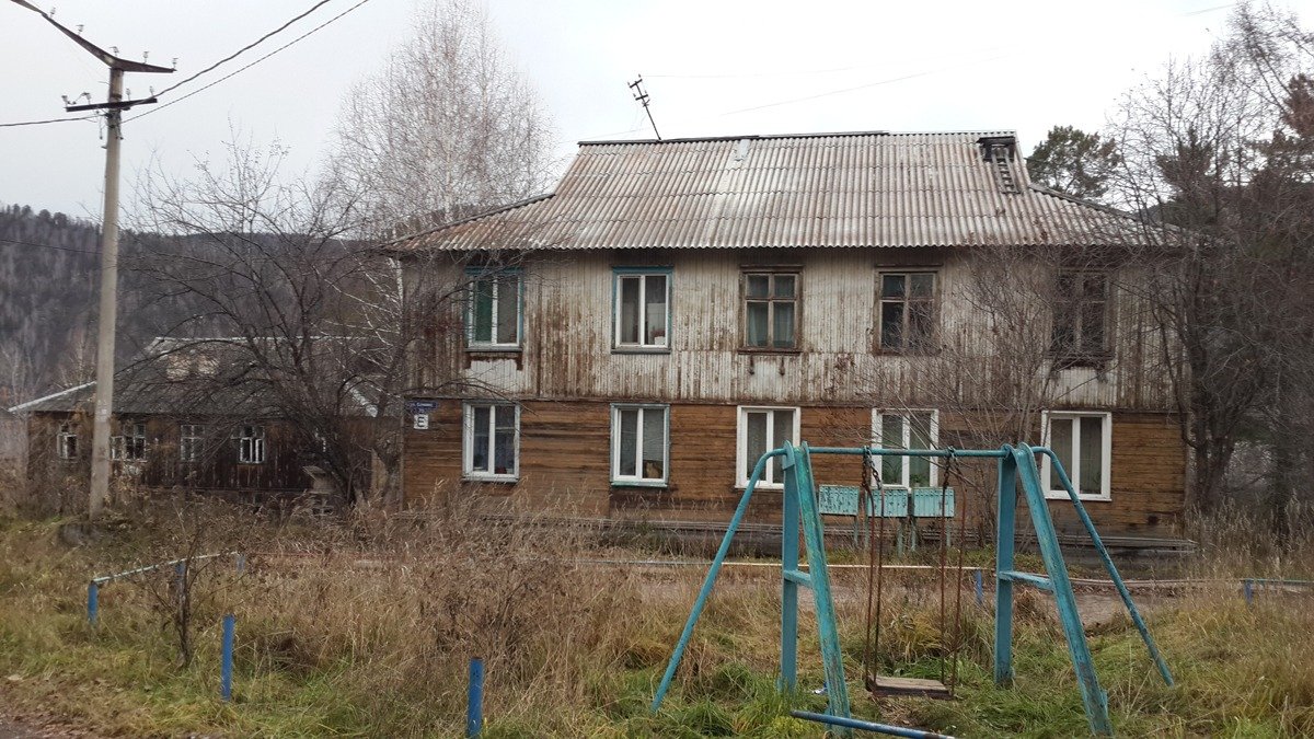 Дивногорск. Щелевые домики на улице Бочкина. Фото: Алексей Тарасов / «Новая газета»