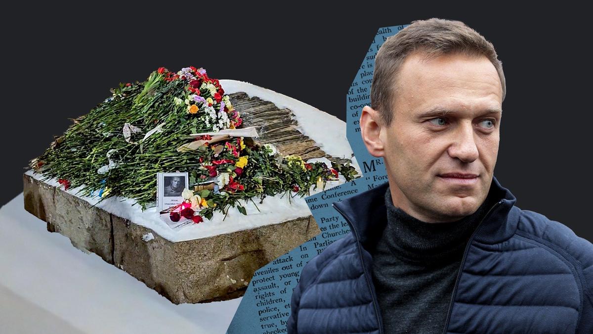 Очередь к Соловецкому камню в Москве. Один из стихийных мемориалов Алексея Навального