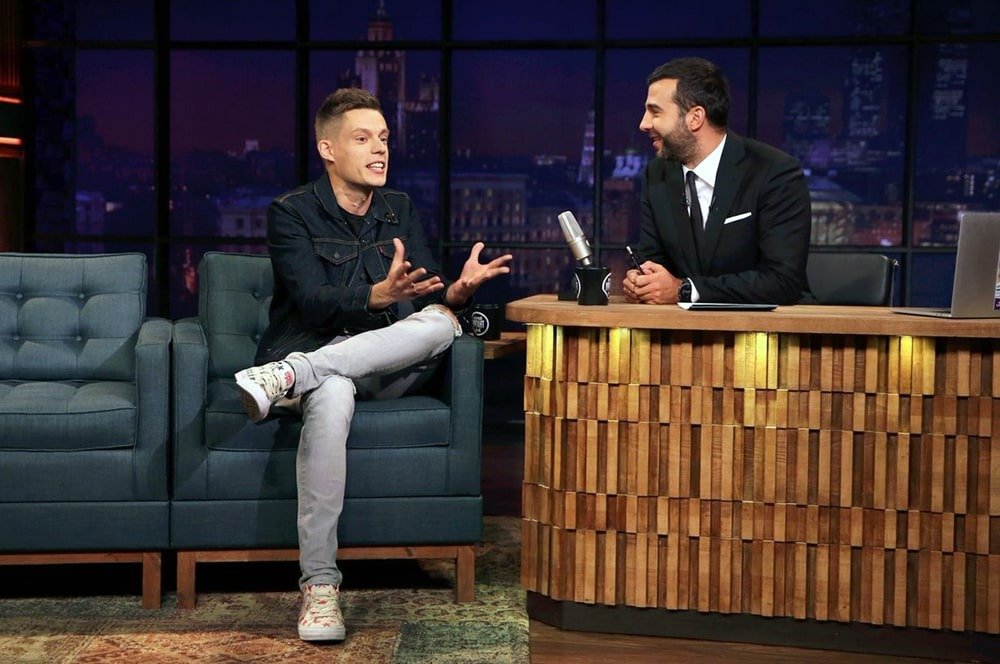 Юрий Дудь и Иван Ургант в «Вечернем Урганте». Скриншот